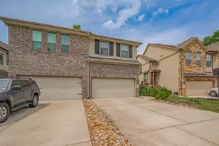 363 Biltmore Loop, Montgomery, TX 77316 - Photo 2