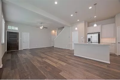 363 Biltmore Loop, Montgomery, TX 77316 - Photo 6