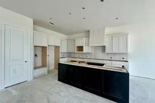930 Groundwater Wy, League City, TX 77546 - Photo 2