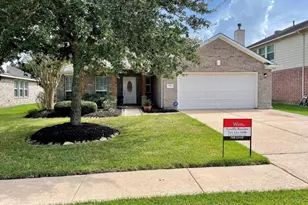 3116 Creek Bank Ln, Pearland, TX 77581 - Photo 2