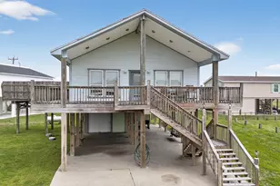 994 Nassau Dr, Crystal Beach, TX 77650 - Photo 4