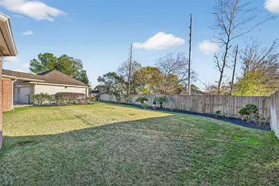 8502 Beacon Bend Lane, Pearland, TX 77584 - Photo 46