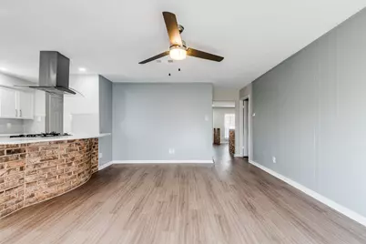 5426 Fairgreen Lane, Houston, TX 77048 - Photo 10
