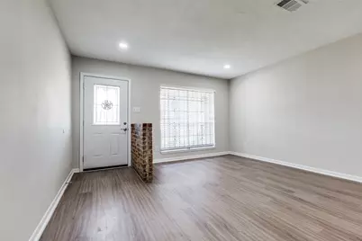5426 Fairgreen Lane, Houston, TX 77048 - Photo 4