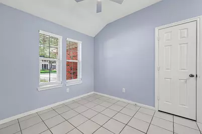 8810 Barron Wood Circle Circle, Houston, TX 77083 - Photo 4