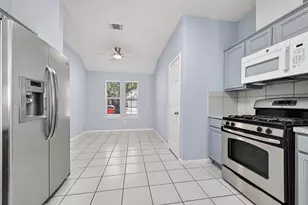 8810 Barron Wood Circle Circle, Houston, TX 77083 - Photo 10