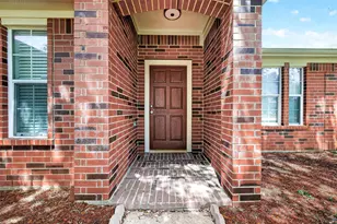 8810 Barron Wood Circle Circle, Houston, TX 77083 - Photo 2