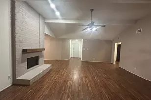 12310 Jaguar Dr, Stafford, TX 77477 - Photo 2