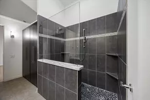 1609 St Charles St, Houston, TX 77003 - Photo 32