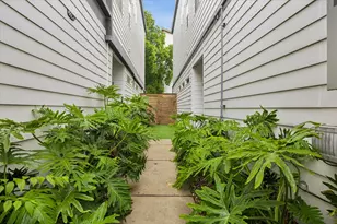1609 St Charles St, Houston, TX 77003 - Photo 4