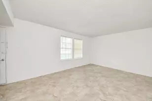 10372 Hammerly Blvd, Houston, TX 77043 - Photo 6