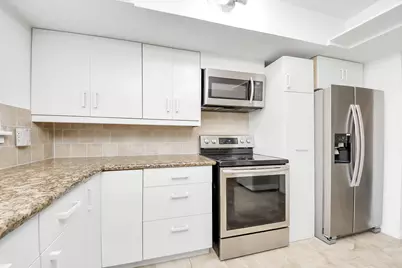 10372 Hammerly Boulevard #25, Houston, TX 77043 - Photo 10