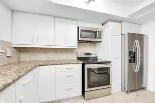 10372 Hammerly Blvd, Houston, TX 77043 - Photo 10