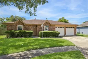 1217 E Brown Ln, Deer Park, TX 77536 - Photo 1
