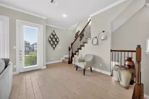 2013 Kirby Landing Dr, Houston, TX 77051 - Photo 8