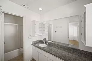 1998 Augusta Dr, Houston, TX 77057 - Photo 10