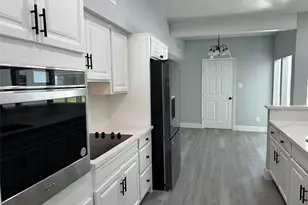 5005 Tamarach Dr, Baytown, TX 77521 - Photo 2