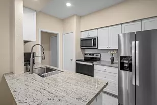 2475 Underwood St, Houston, TX 77030 - Photo 10