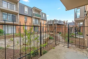 2475 Underwood St, Houston, TX 77030 - Photo 16