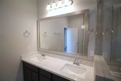 11917 Oakmont Valley Trace, Houston, TX 77051 - Photo 26