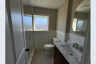 136 Talisman Street, Lake Jackson, TX 77566 - Photo 12