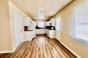 631 Roper St, Houston, TX 77034 - Photo 8