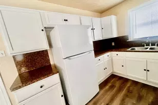 631 Roper St, Houston, TX 77034 - Photo 10