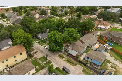 1612 Common Street, Hockley, TX 77009 - Photo 8