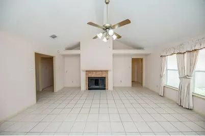 13211 Rosstown Drive, Sugar Land, TX 77478 - Photo 16