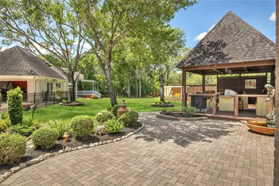 204 Oak Drive, Friendswood, TX 77546 - Photo 12