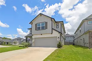 2311 Honey Heights Ln, Fresno, TX 77545 - Photo 2
