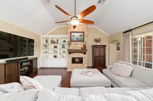 102 Barrington Pointe Ct, League City, TX 77573 - Photo 18