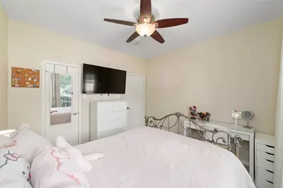 102 Barrington Pointe Court, League City, TX 77573 - Photo 16