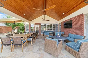102 Barrington Pointe Ct, League City, TX 77573 - Photo 34