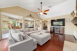 102 Barrington Pointe Ct, League City, TX 77573 - Photo 20