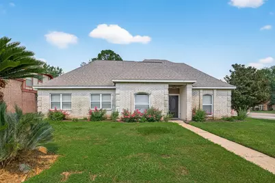 5310 Holly View Drive, Houston, TX 77091 - Photo 1