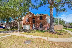 3702 Lauderwood Ln, Katy, TX 77449 - Photo 2