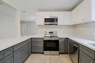 1306 W 6th St, Freeport, TX 77541 - Photo 4