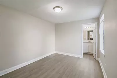 1306 W 6th Street, Freeport, TX 77541 - Photo 8