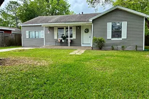 3029 Taylor St, La Marque, TX 77568 - Photo 2