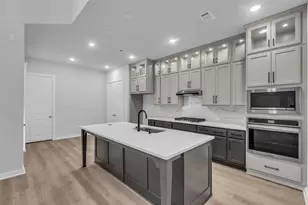 527 Cypress Vly Ave, Montgomery, TX 77316 - Photo 4