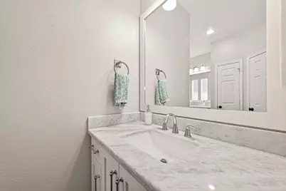 4218 Magnolia Lane, Sugar Land, TX 77478 - Photo 18