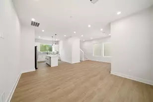 1400 Cedar Post Ln, Houston, TX 77055 - Photo 12