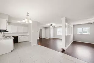 3006 14th Ave N, Texas City, TX 77590 - Photo 10