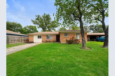 3006 14th Avenue N, Texas City, TX 77590 - Photo 1