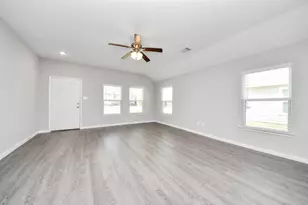 807 Jefferson Ave, Cleveland, TX 77327 - Photo 8