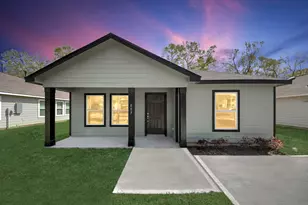 807 Jefferson Ave, Cleveland, TX 77327 - Photo 1