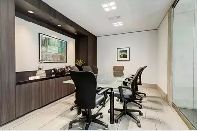 1901 Post Oak Boulevard #3205, Houston, TX 77056 - Photo 24