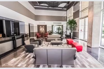 1901 Post Oak Boulevard #3205, Houston, TX 77056 - Photo 18