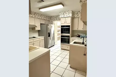 14213 Lost Meadow Lane, Houston, TX 77079 - Photo 12